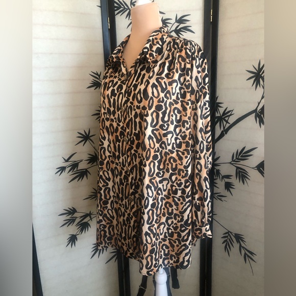 Joanna Long Sleeve Leopard Print Button Front Blouse Women’s Plus Size 3X NWOT - Picture 3 of 12